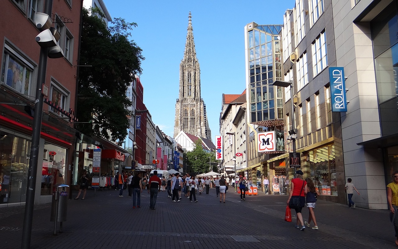 ulm pedestrian zone crowd free photo