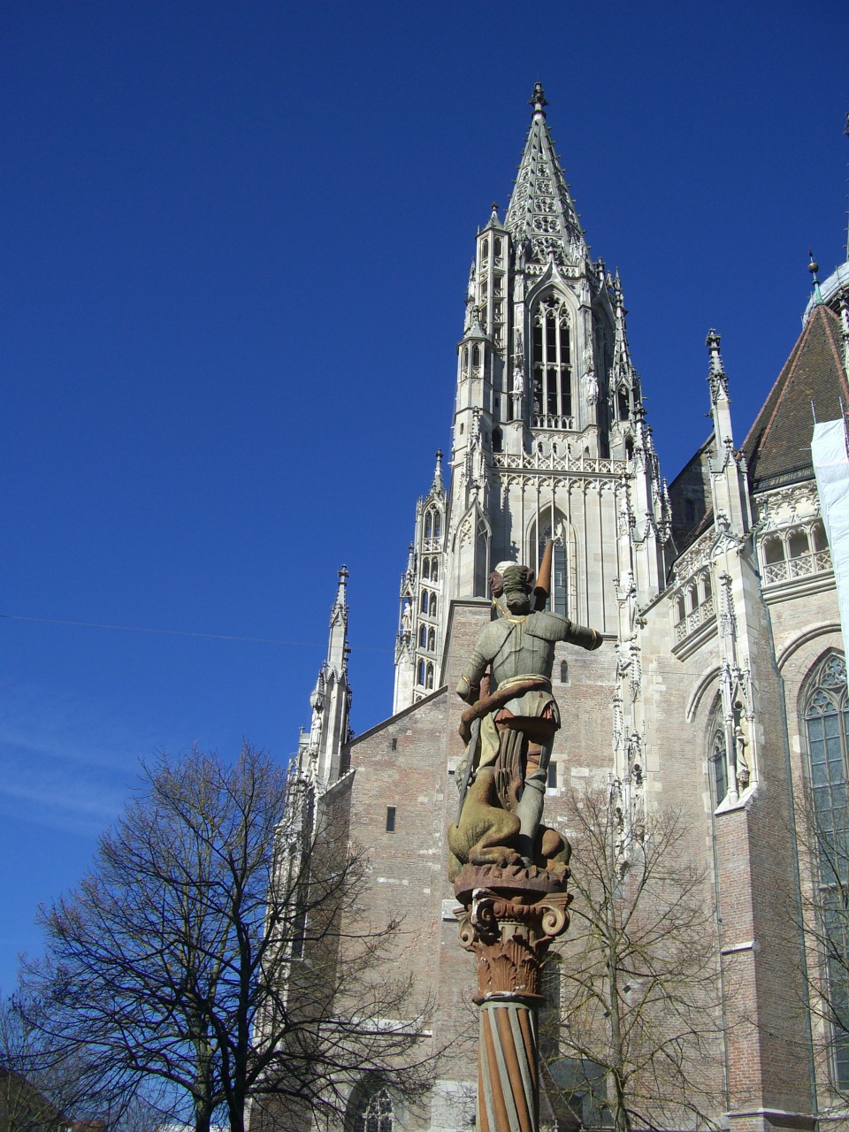 ulm cathedral gothic building free photo