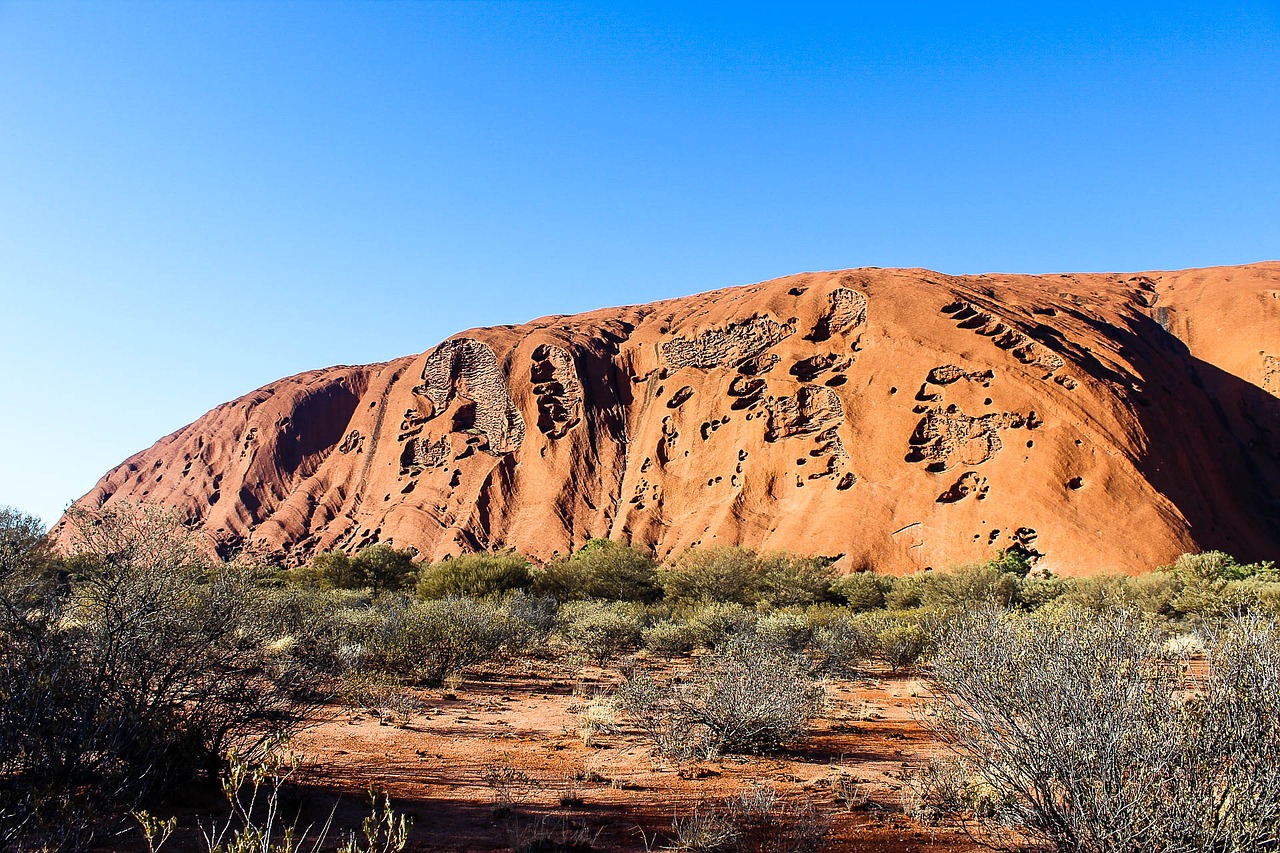 uluru australia nature free photo