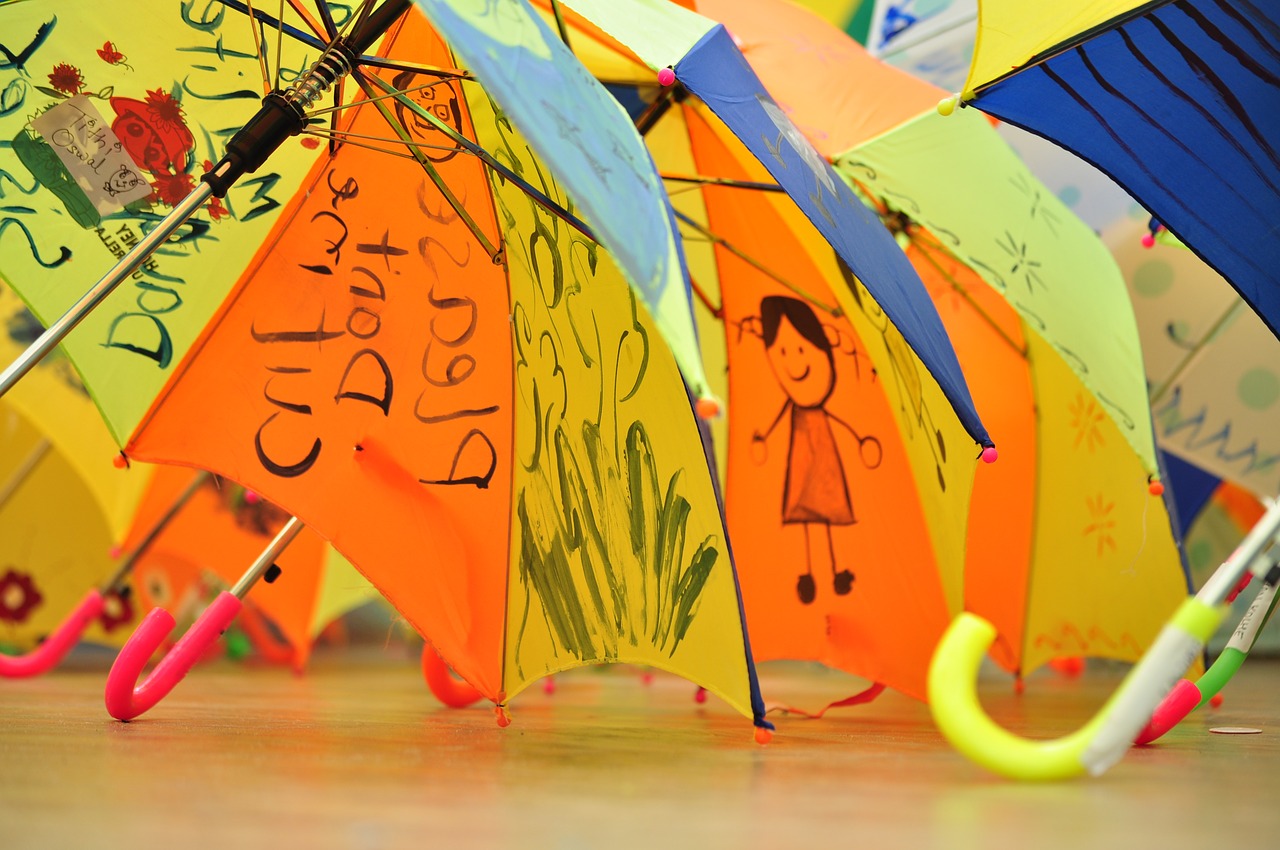 umbrellas  kids painting  coloring free photo