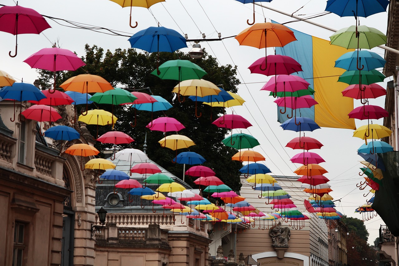 umbrellas  lions  ukraine free photo