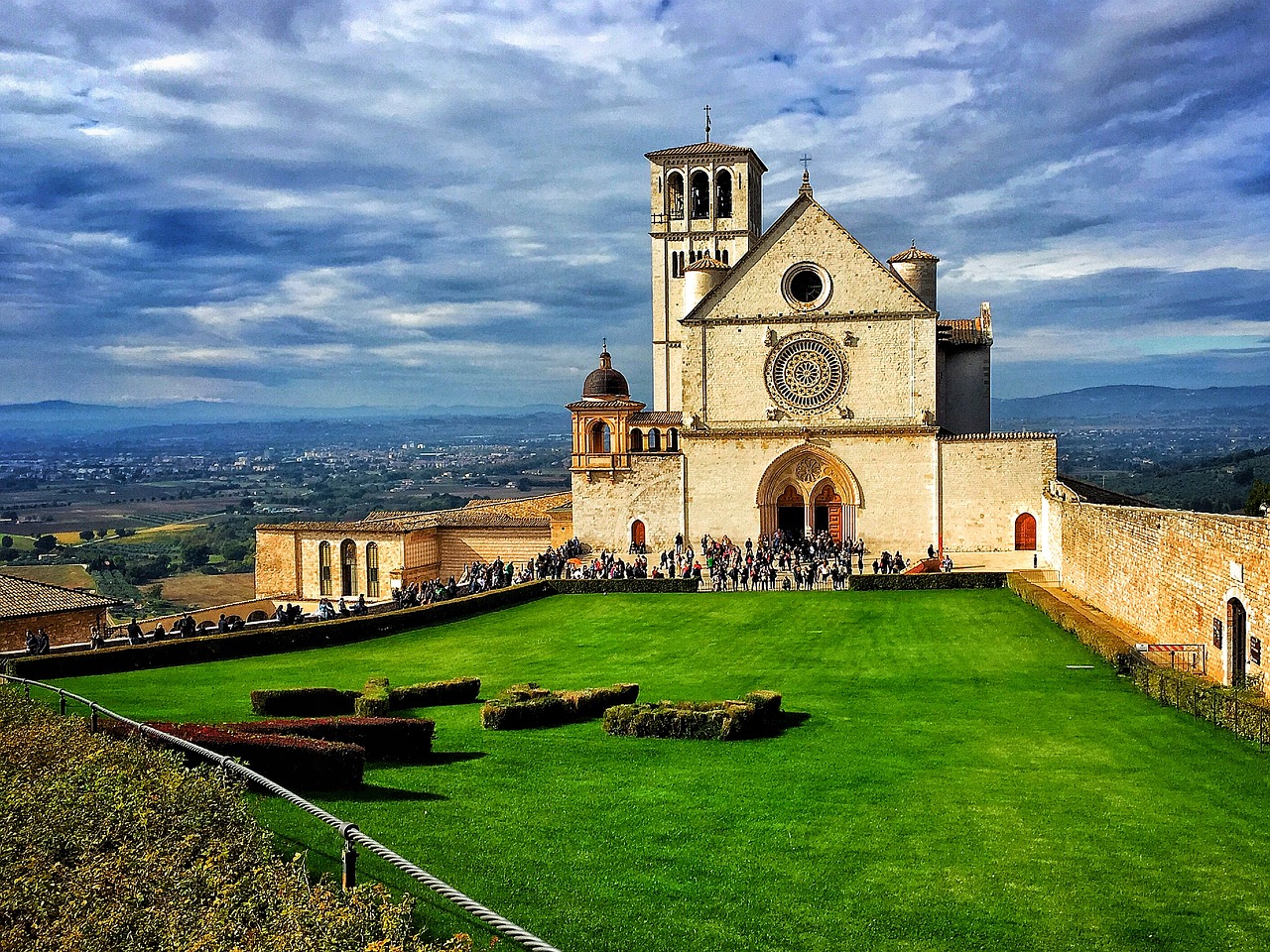 umbria church italy free photo