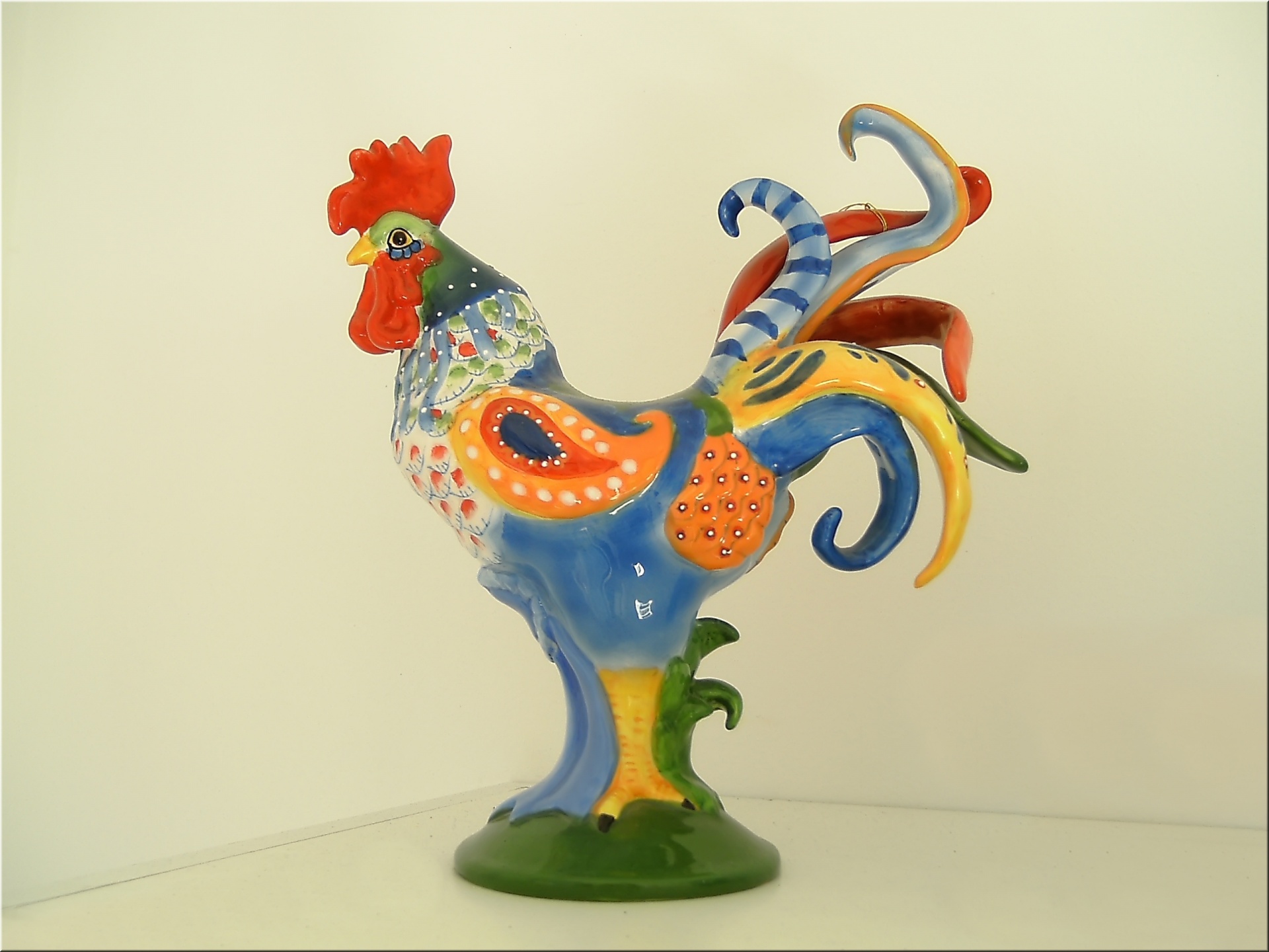 rooster statue statuette free photo