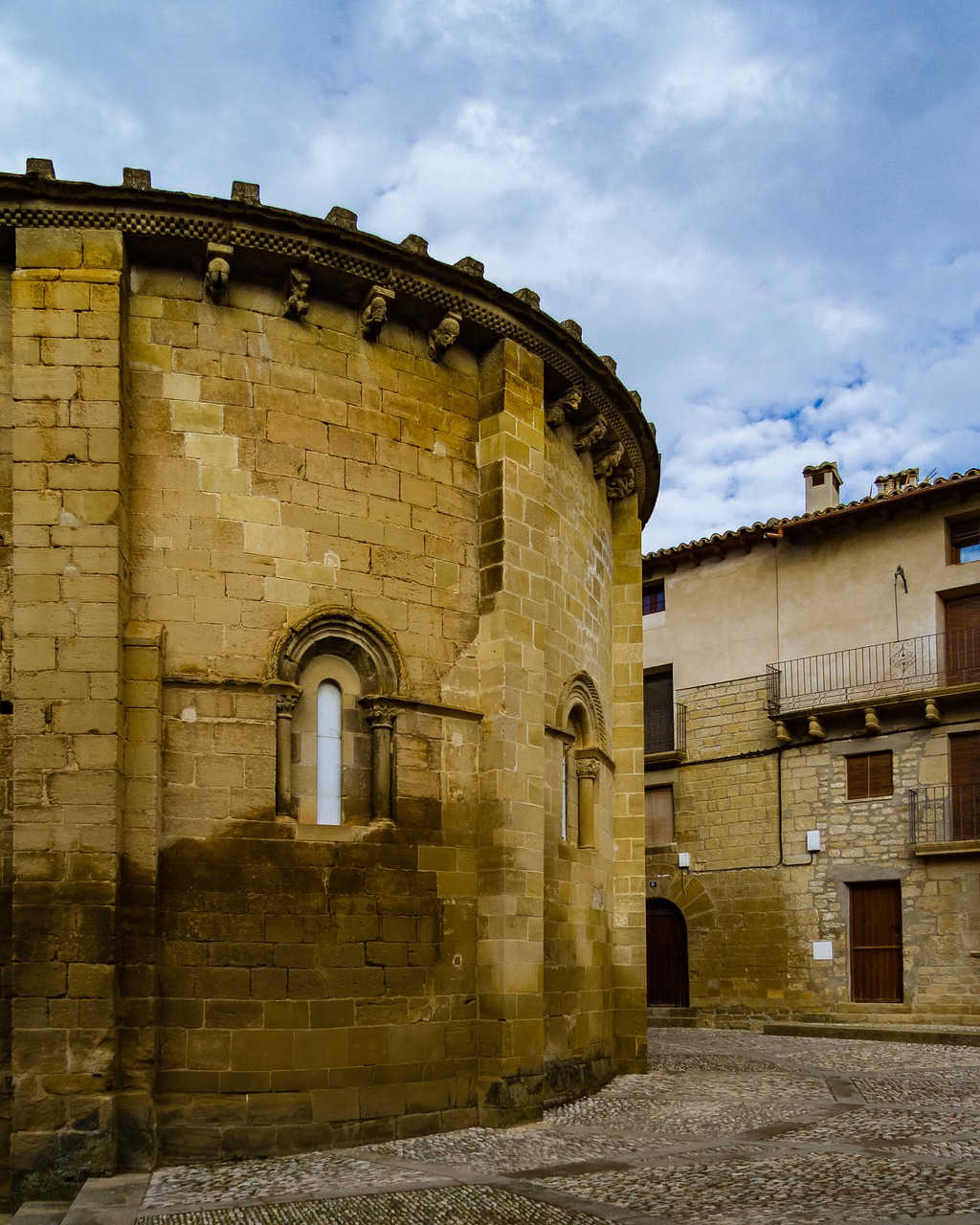 uncastillo monumental saragossa free photo