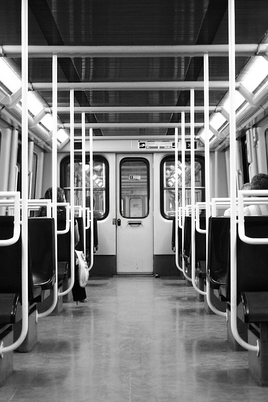 underground carriage train free photo