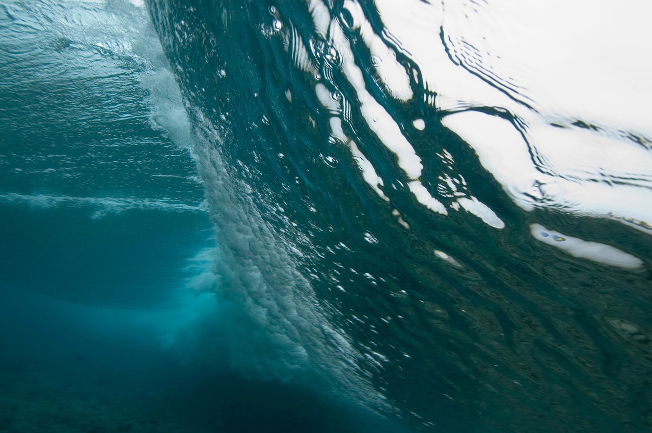 underwater surf wave free photo