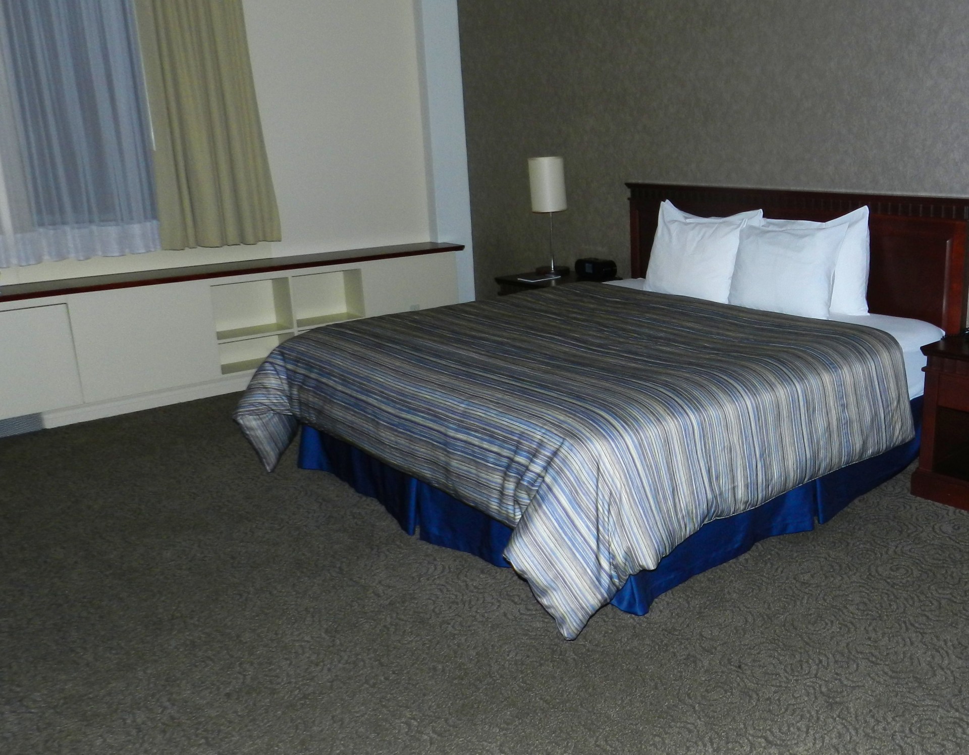 bed bedroom hotel free photo