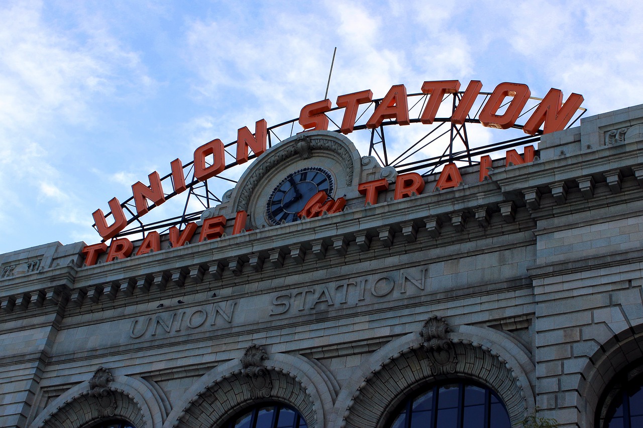 union station travel by train railway station free photo