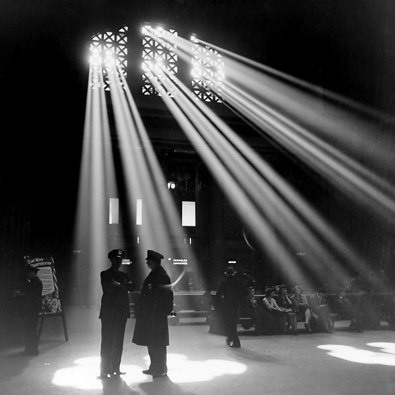 union station railway station waiting room free photo