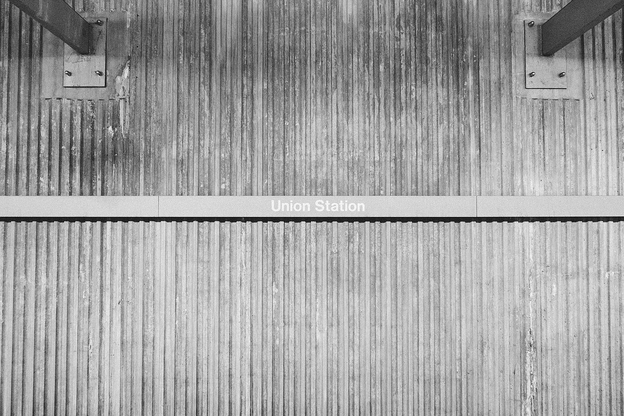 union station black and white floor free photo