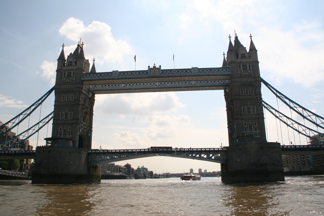 united kingdom london bridge places of interest free photo