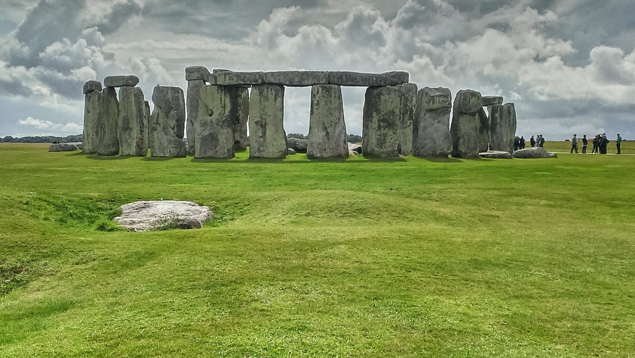 united kingdom stonehenge ancient civilization free photo