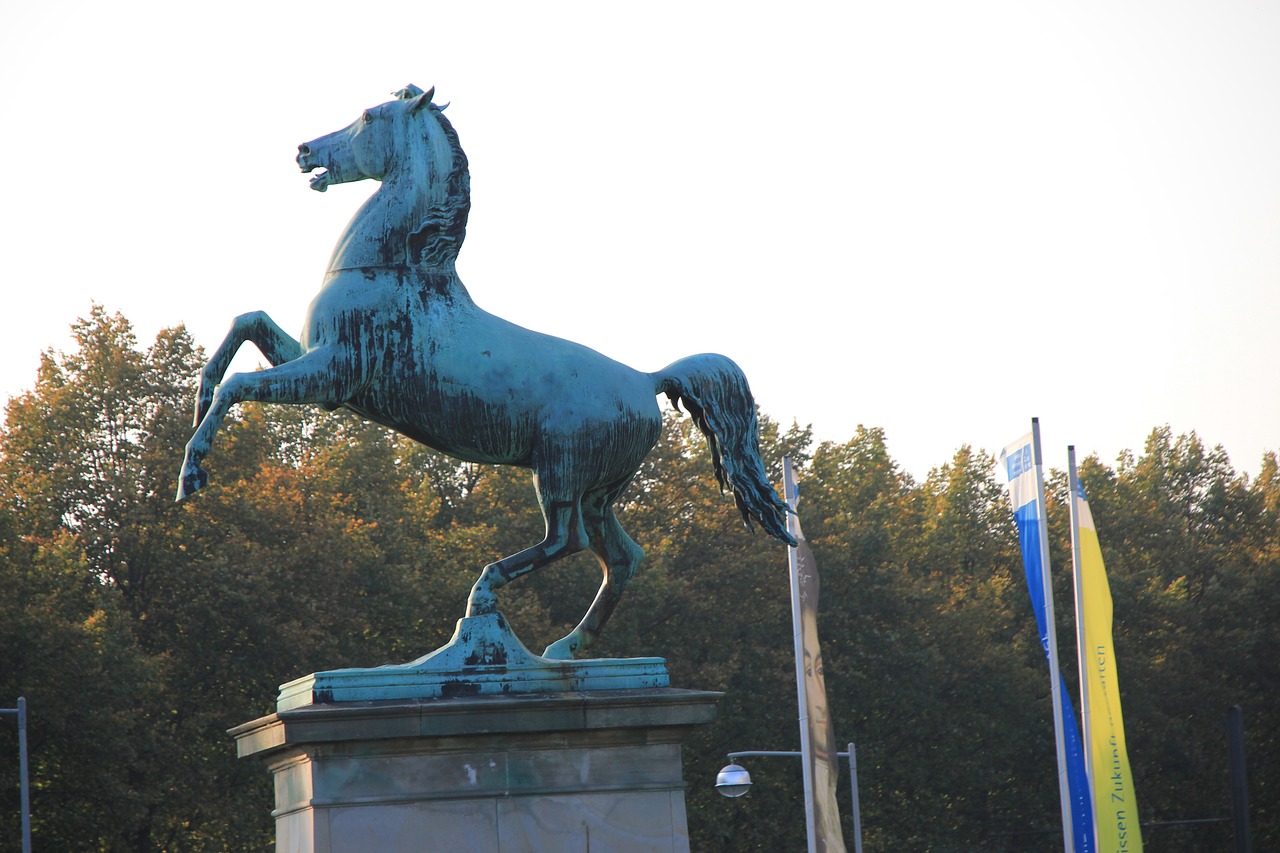 university of hannover  horse  monument free photo