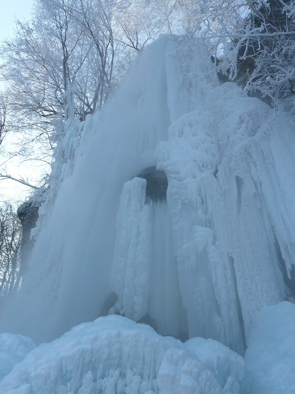 urach waterfall frozen winter free photo