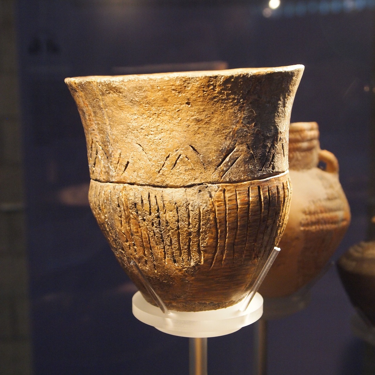 urn pot clay free photo