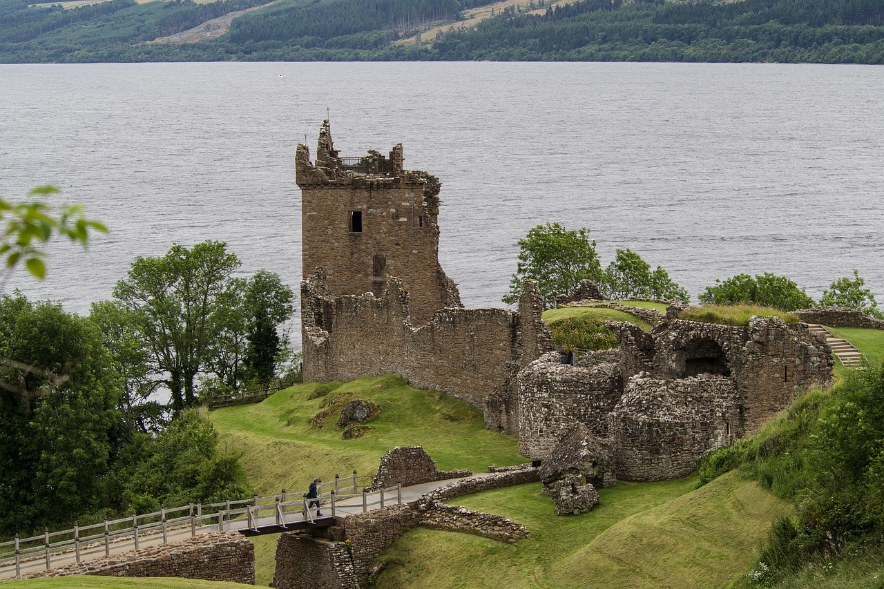 urqhart castle loch ness drumnadrochit free photo