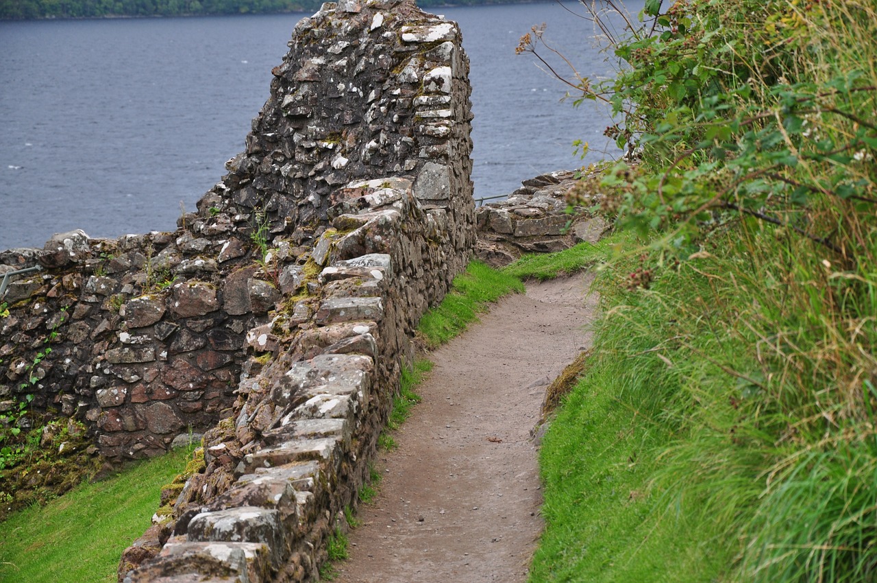 urquhart castle the ruins of the free photo