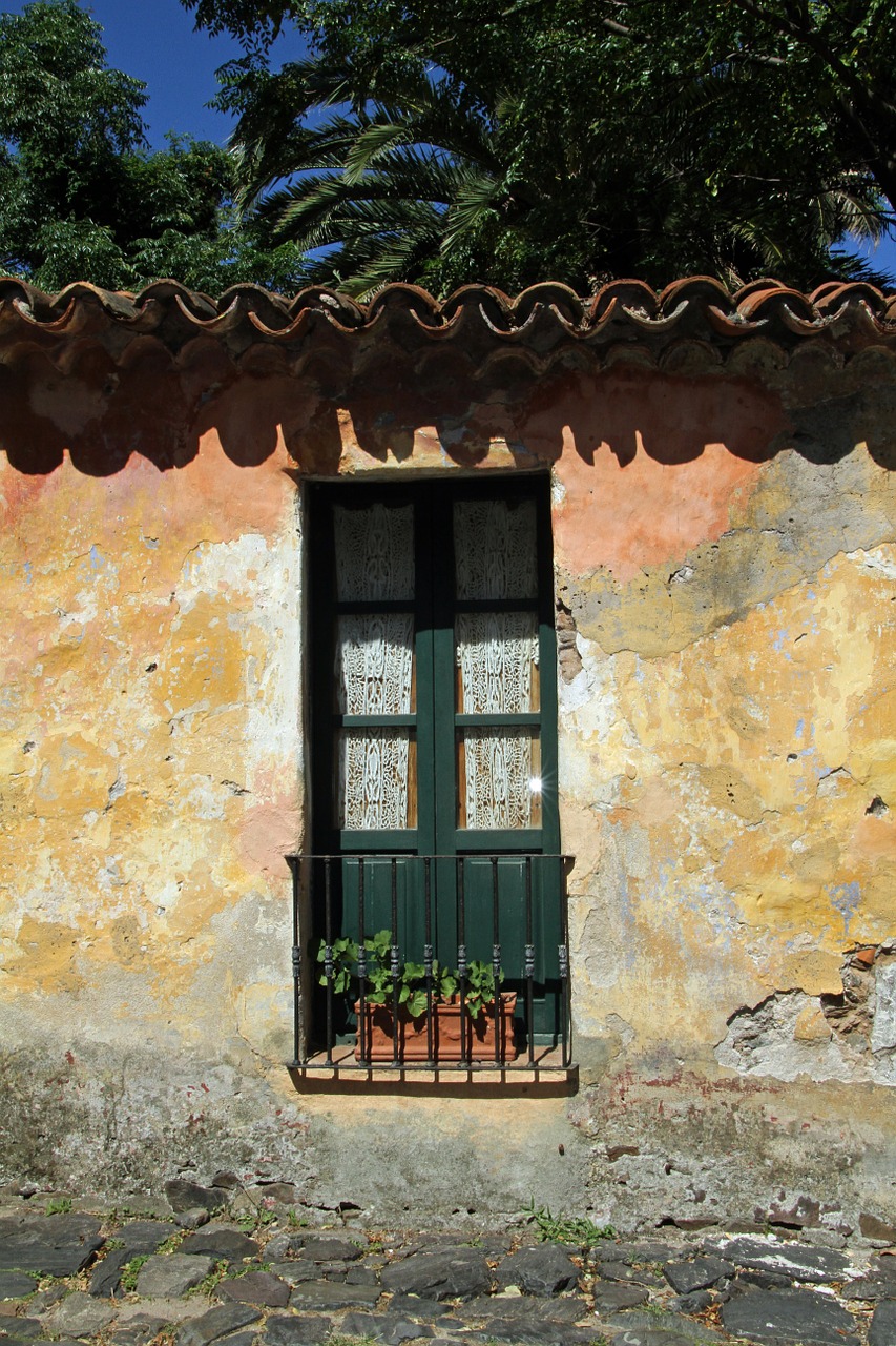 uruguay colonia street free photo