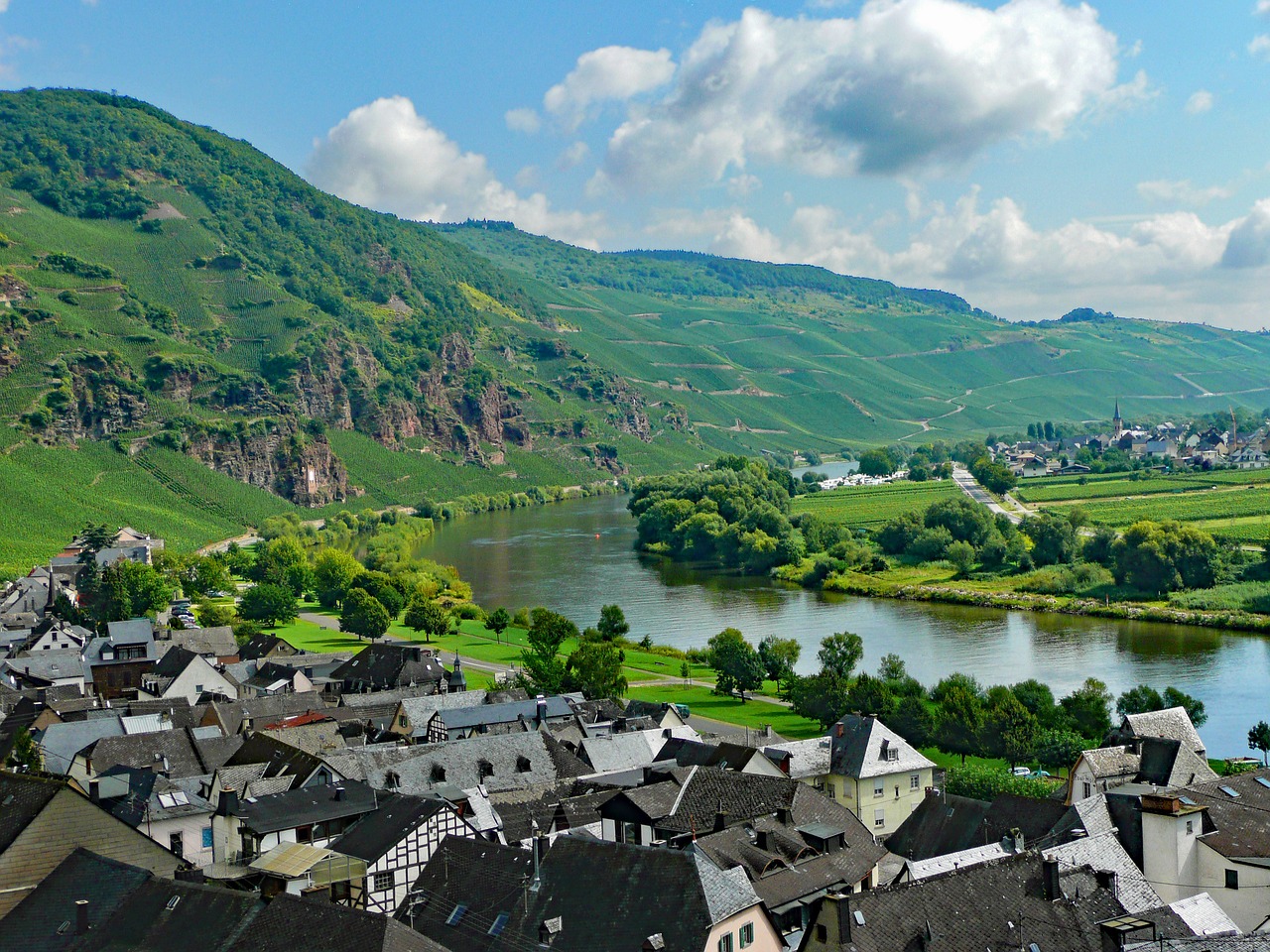 ürzig mosel sachsen free photo