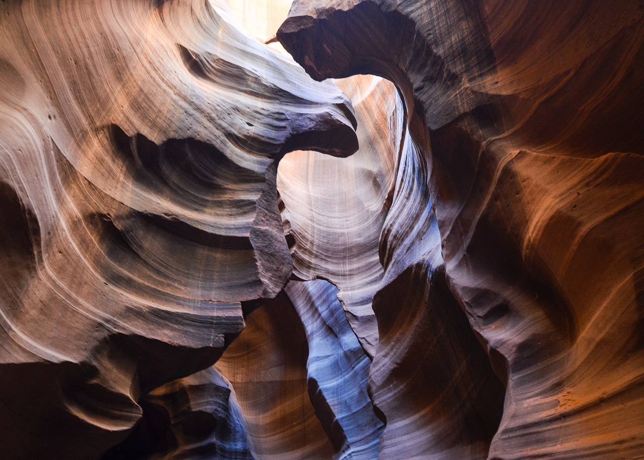 antelope canyon sand stone slot canyon free photo