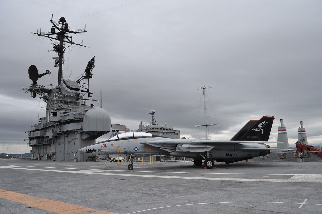 uss hornet jet navy free photo