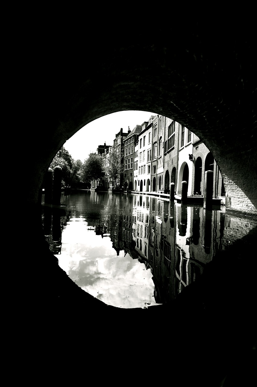 utrecht canal netherlands free photo