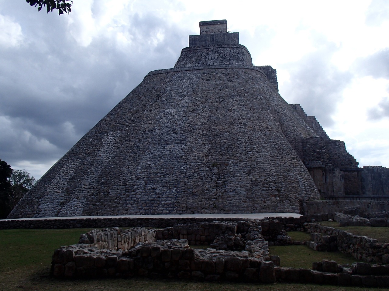 uxmal maya yucatan free photo