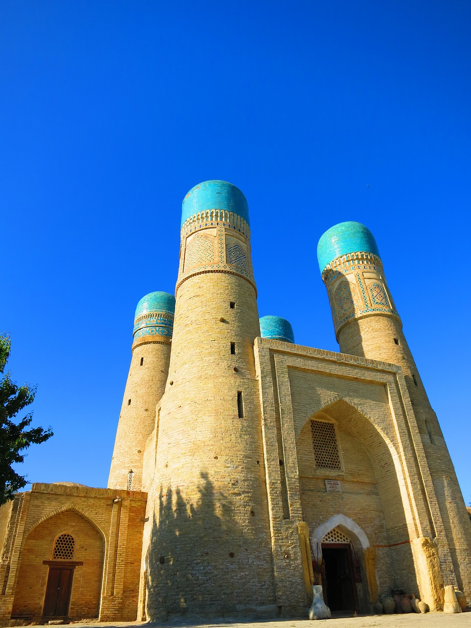uzbekistan  mosque  blue sky free photo