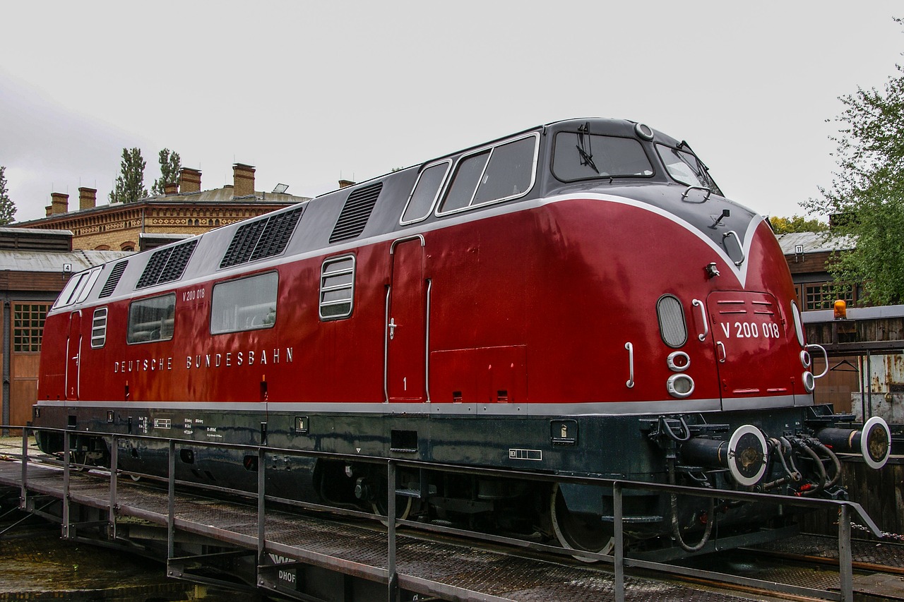 v200  the museum of technology berlin  diesel locomotive free photo