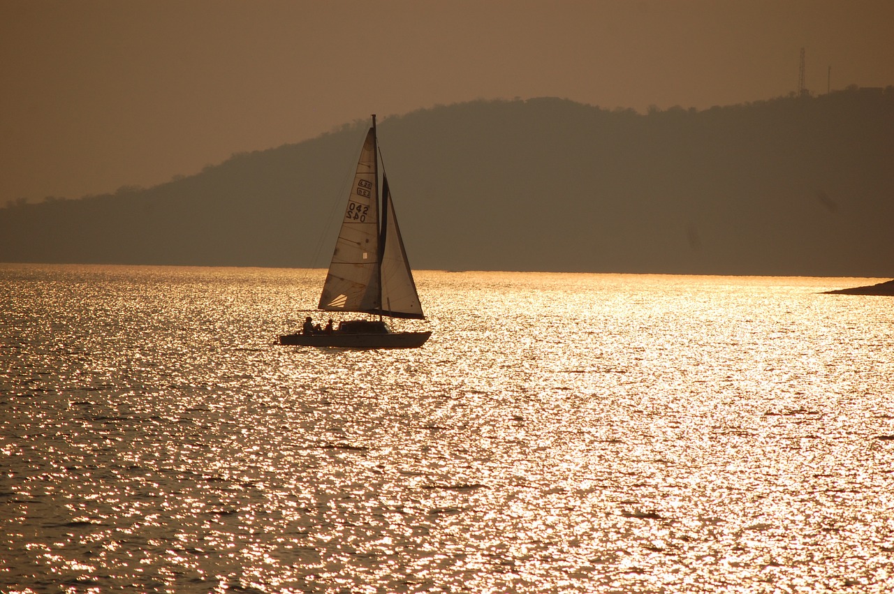 vacation sailboat vessel free photo