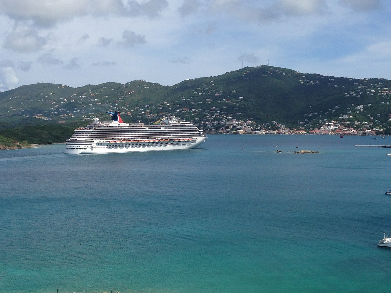 vacation cruise ship free photo