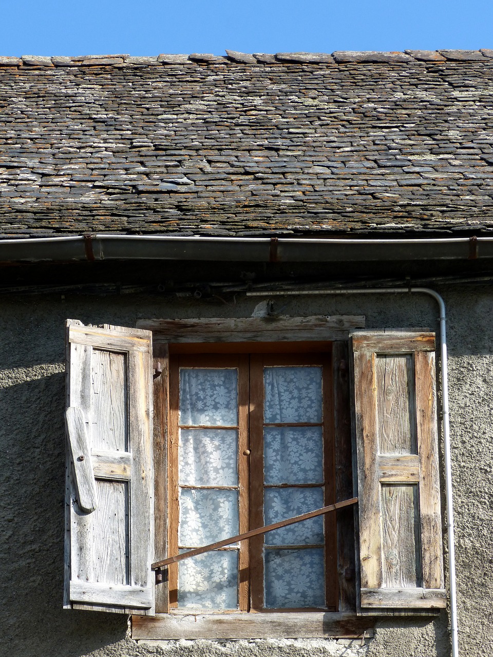 val d'aran window roof free photo