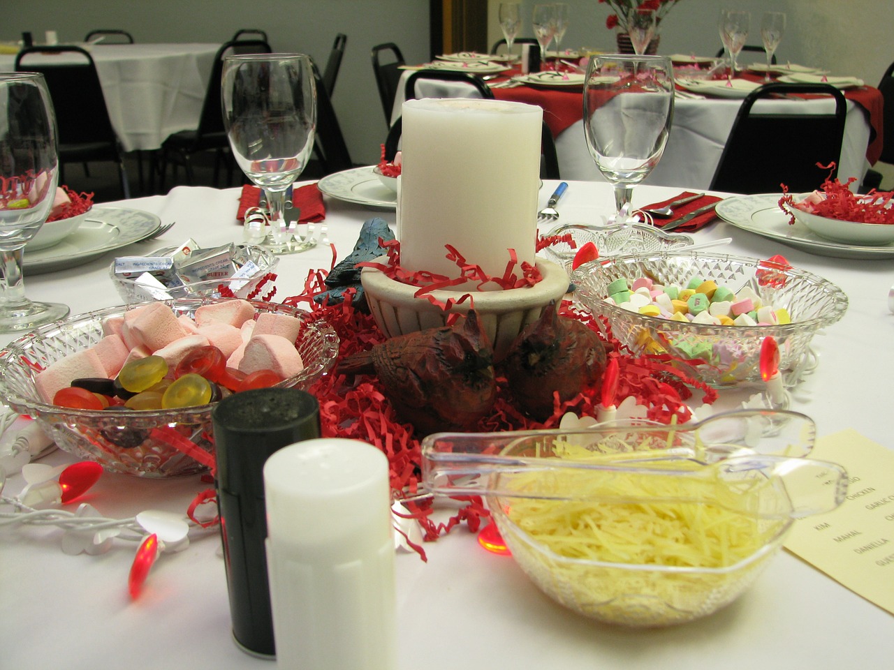 valentine table place setting free photo
