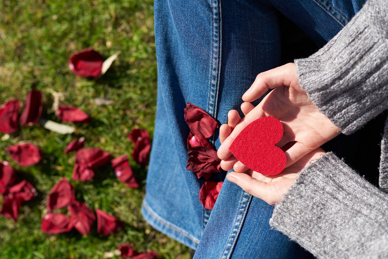 valentine's day  love  celebration free photo