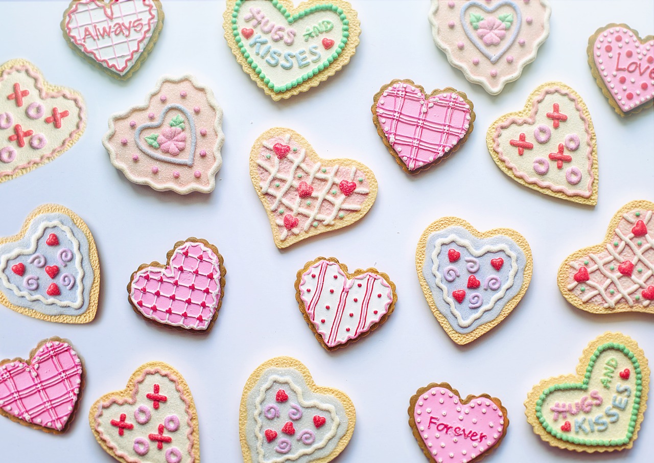 valentine's day  valentine  cookies free photo