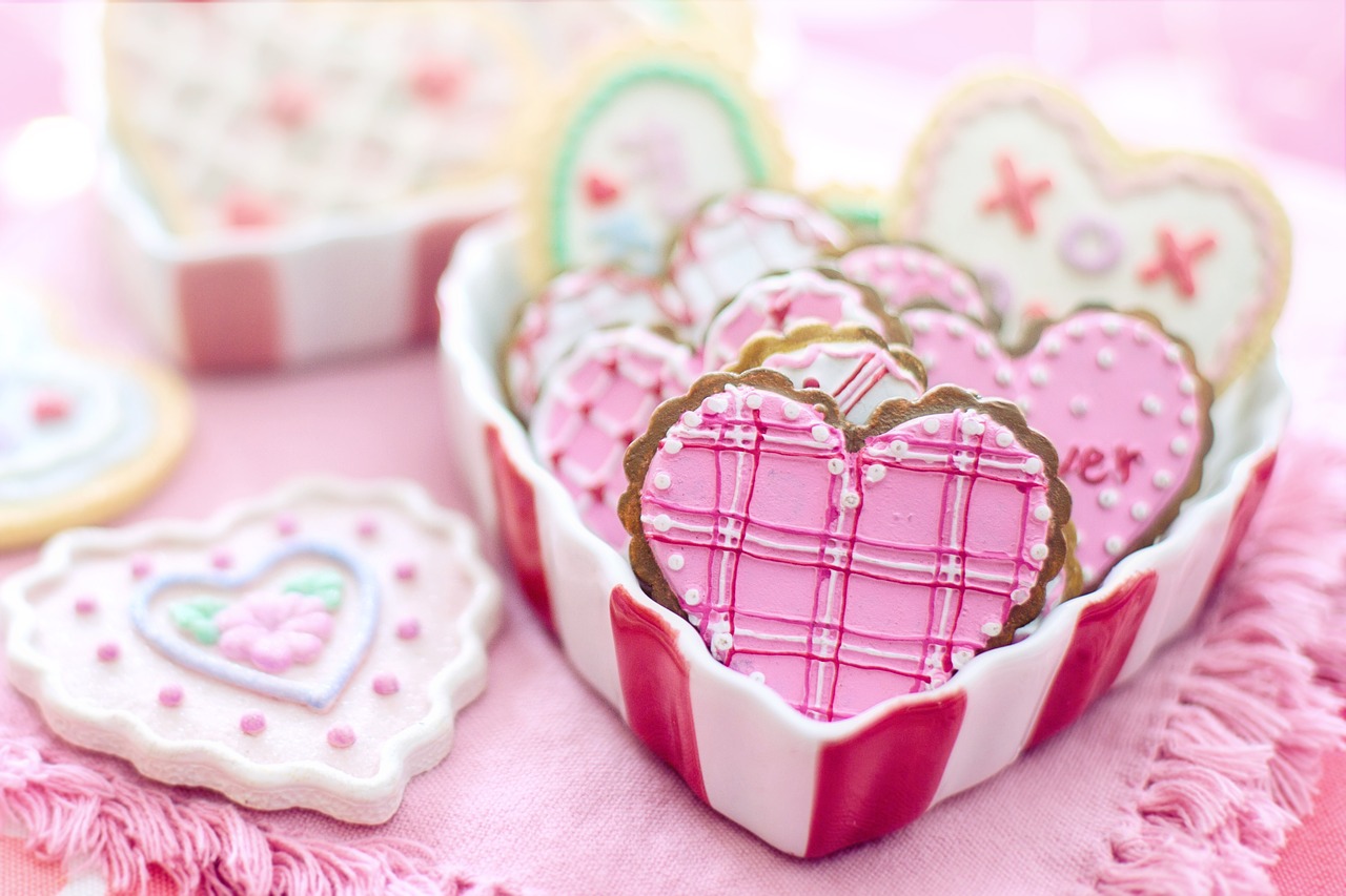 valentine's day  valentine  cookies free photo