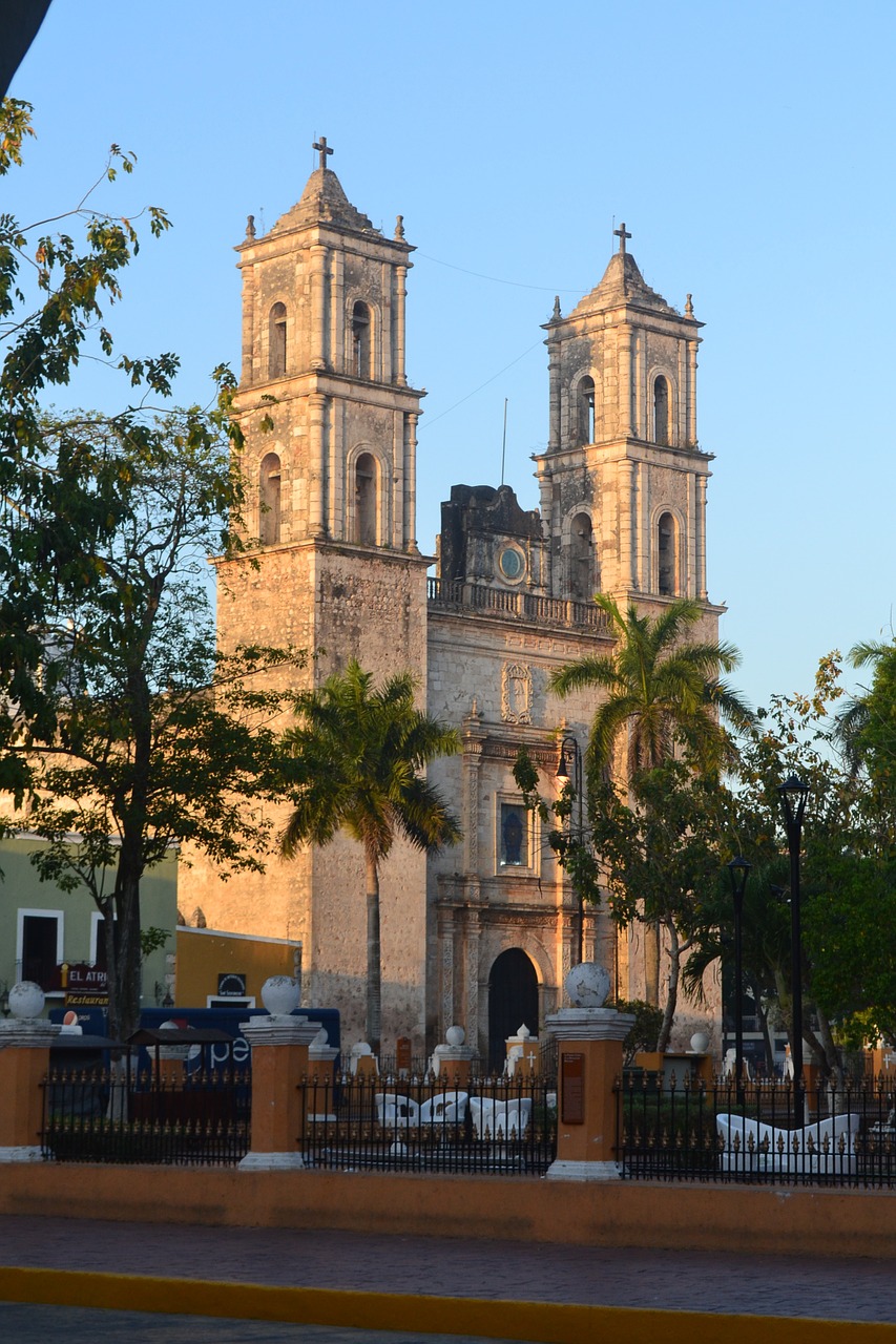 valladolid architecture church free photo