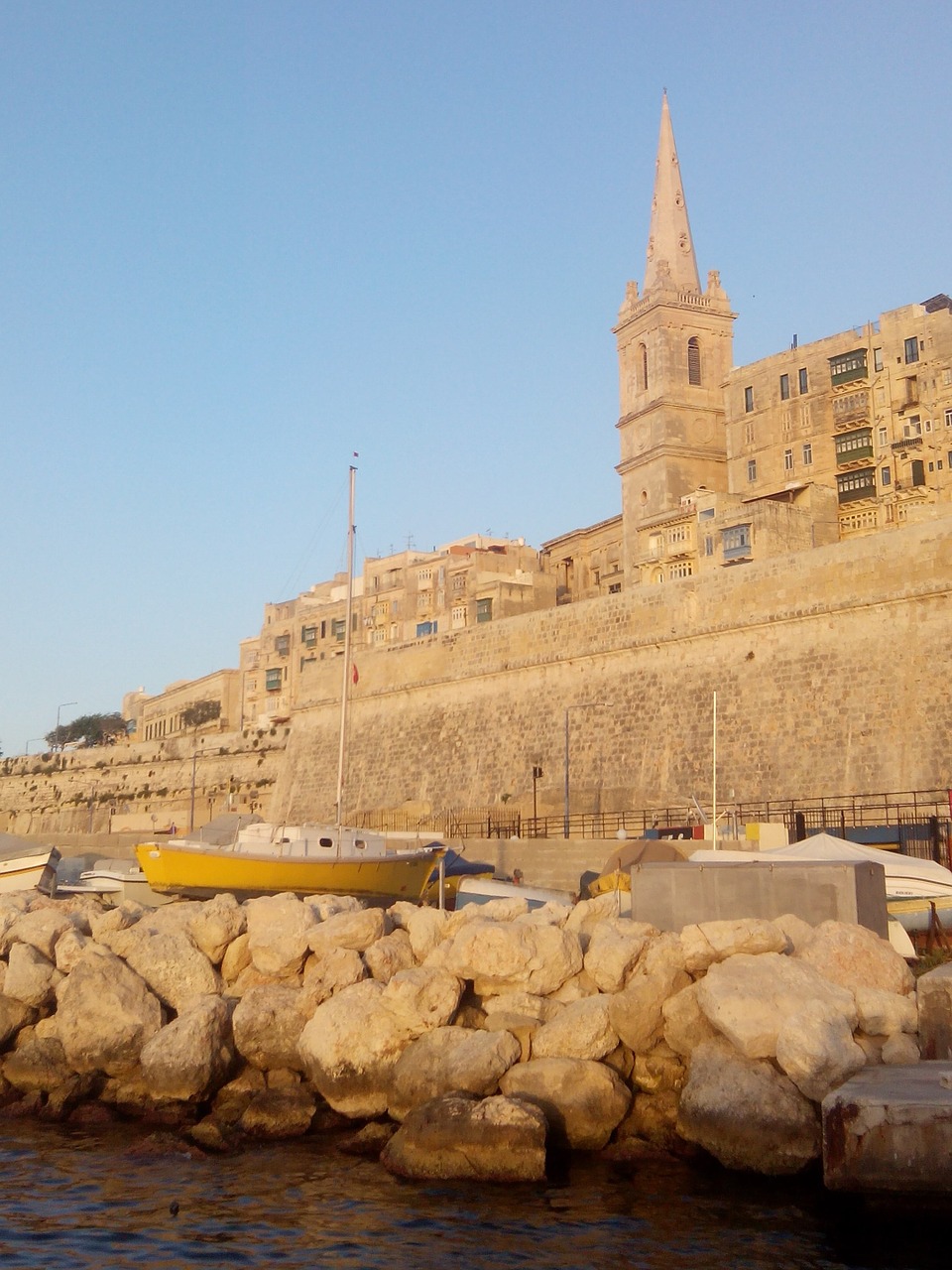 valletta malta pier free photo