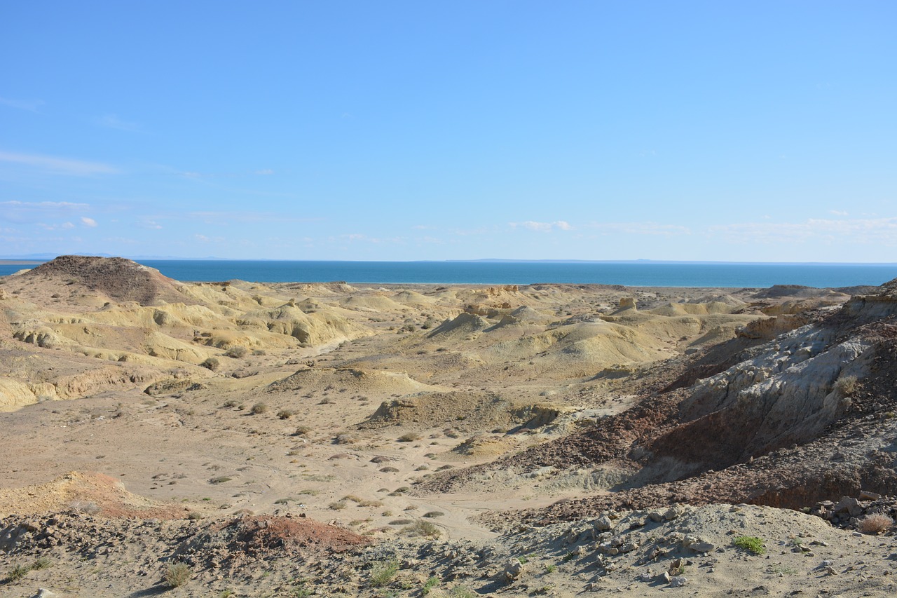 valley  lake  mongolian sand free photo