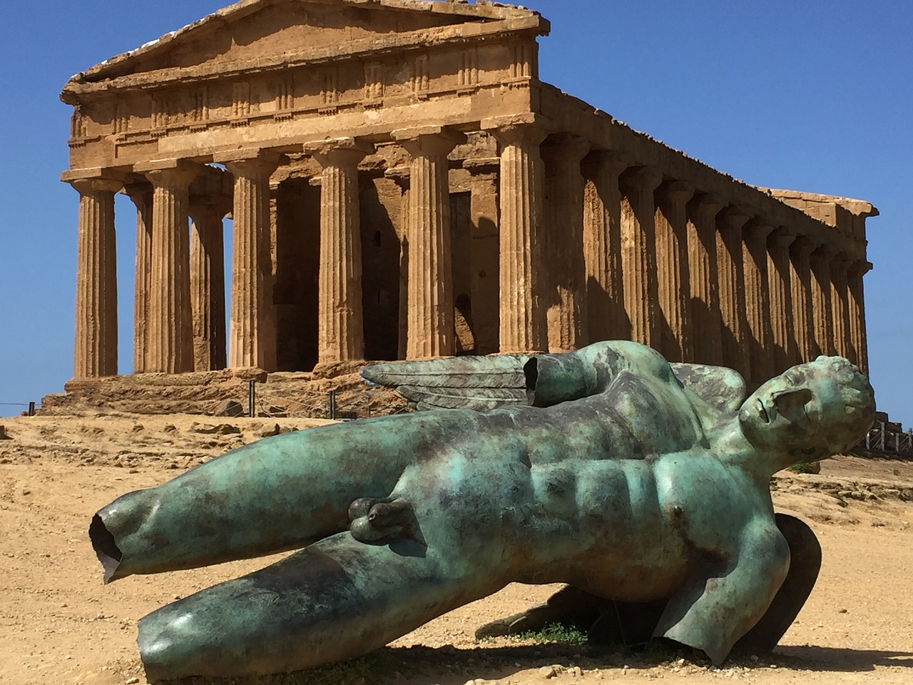 valley of the temples sicily ruin free photo