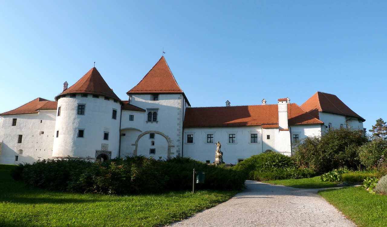 varazdin fortress old free photo