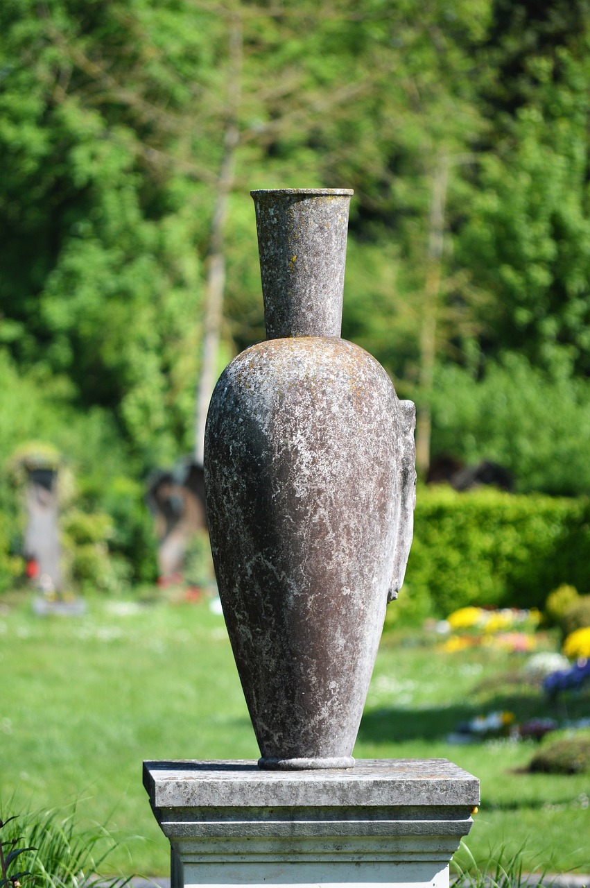 vase sculpture park free photo