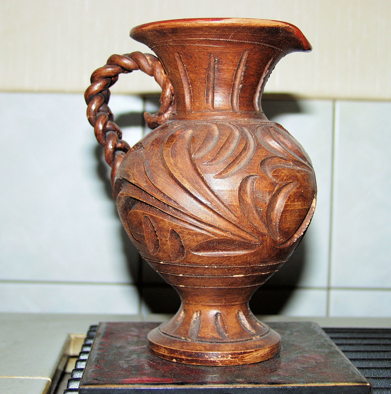 vase ceramic brown free photo