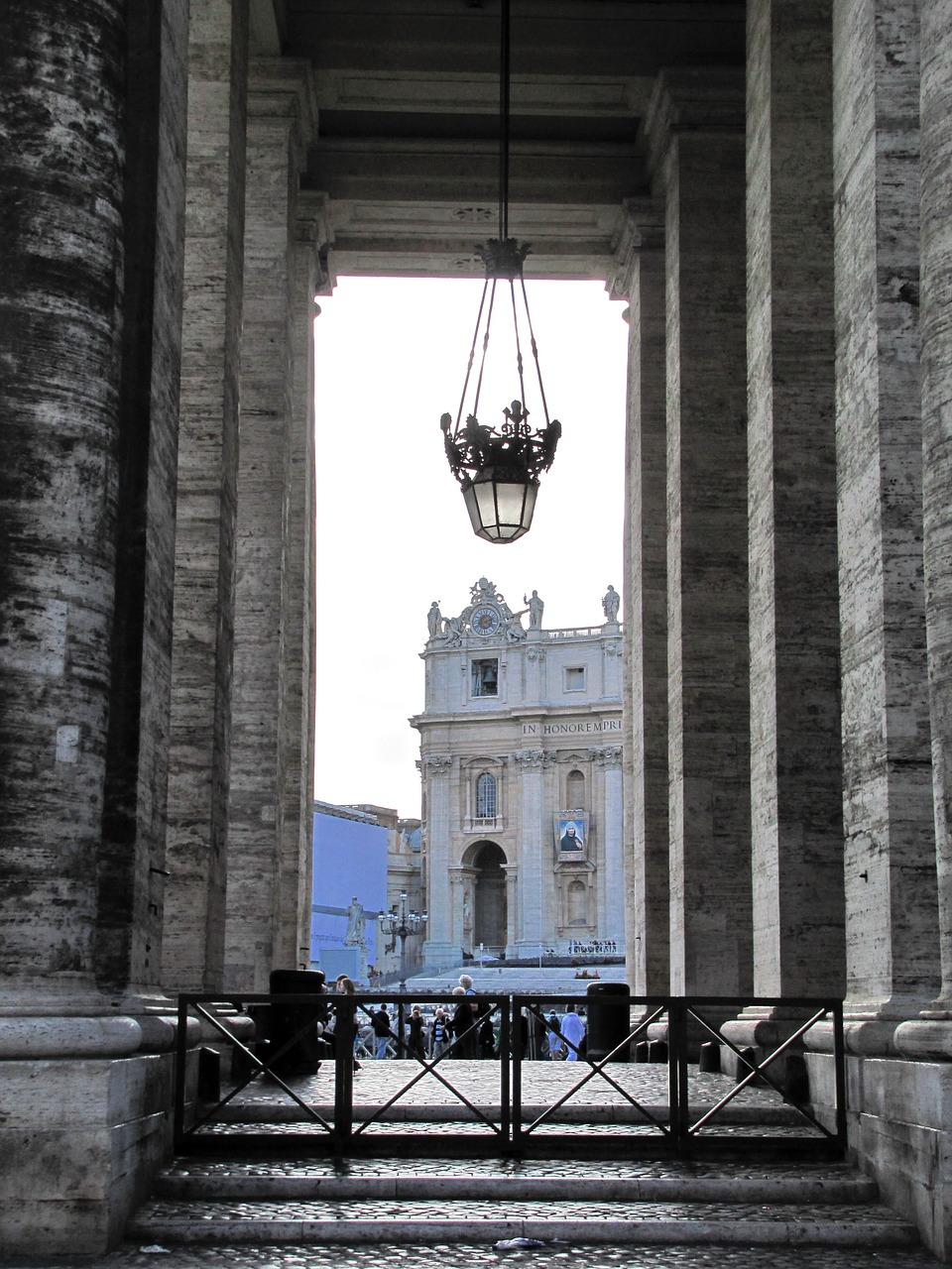 vatican st peter's basilica bernini's colonnade free photo