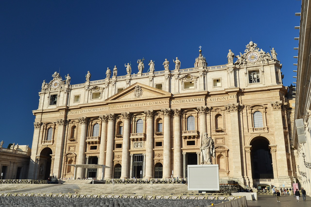 vatican  st peter's square  rome free photo