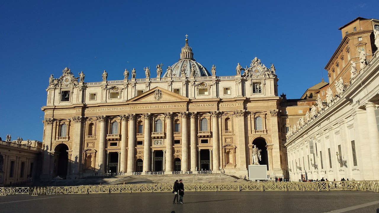 vatican st peter's basilica st peter's square free photo