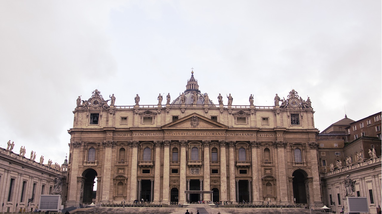 vatican city italy cathedral free photo