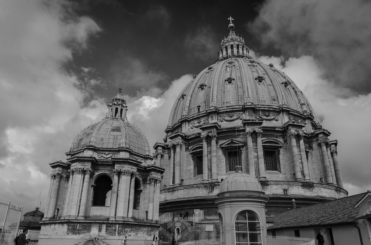 vatican city italy cathedral free photo