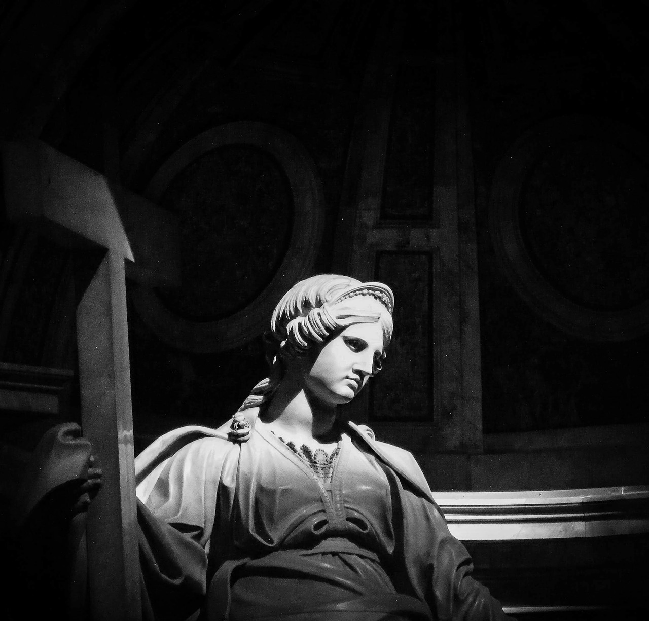 vatican city statue black and white free photo