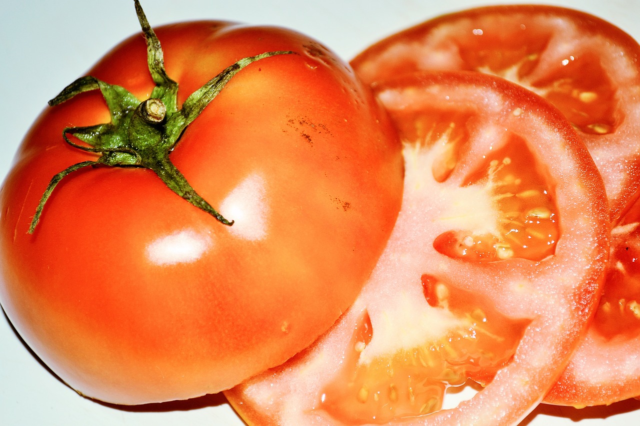 vegetable tomato fair free photo